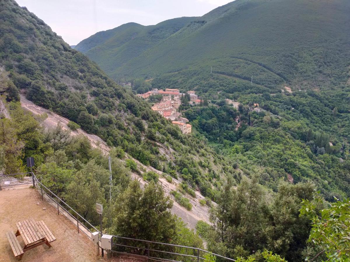 Traivicolidifoligno Hotel Kültér fotó
